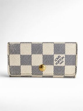 AUTHENTIC LOUIS VUITTON MULTICLÉS 4 KEY HOLDER ✨
